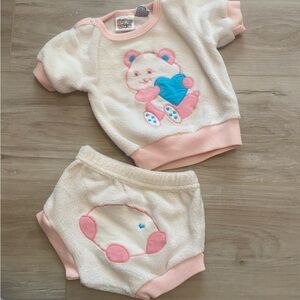 ✨Sale✨ Vintage Embroidered Bear Baby Outfit Set